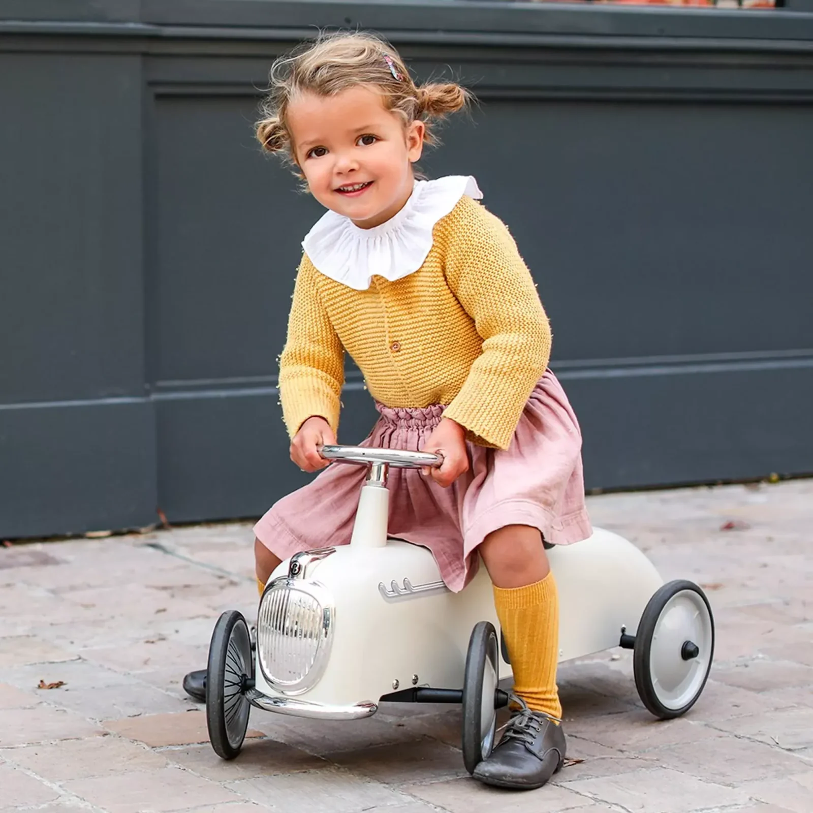 Ivory Child Ride-On - Roadsters Collection