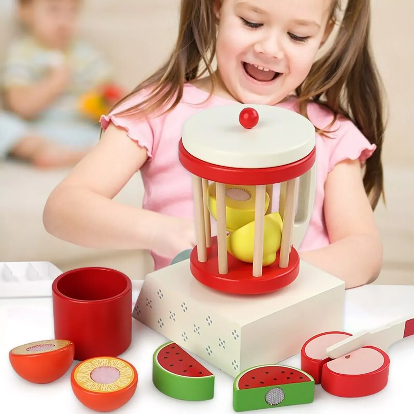 Wooden toy juicer / mixer with accessories