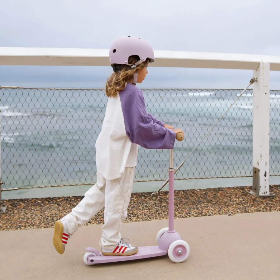 Banwood Ecoride Set: Scooter, Basket & Helmet Pack - Lavender