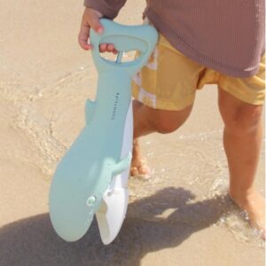Sand claws whale green
