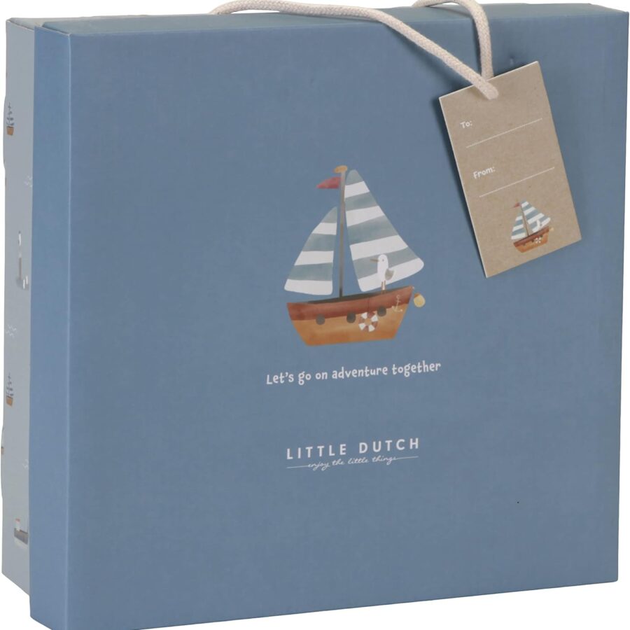 Little Dutch Gift Set 3-Piece (Comforter Towel, Grasping Toy, Stuffed Toy)