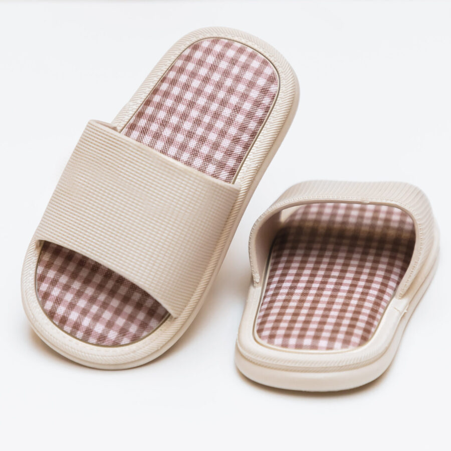 Slippers - Coconut Milk